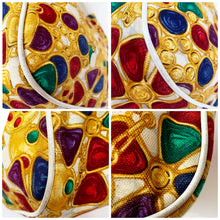 Load image into Gallery viewer, CHANEL SPLENDID & RARE GRIPOIX JEWEL PRINT LARGE WHITE LEATHER HANDBAG