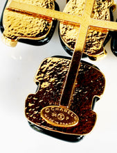 Load image into Gallery viewer, CHANEL GOOSSENS BLACK GRIPOIX POURED GLASS CC LOGO "RIBBON" WRAPPED CROSS PENDANT