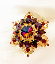 Load image into Gallery viewer, FRENCH DESIGNER RARE VINTAGE GLASS AND CRYSTAL PENDANT CLIP 90s COUTURE JEWEL