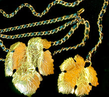 Load image into Gallery viewer, CHANEL IMPORTANT AND ICONIC RUNWAY FIG LEAF BELT NECKLACE 1991