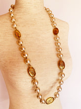 Load image into Gallery viewer, CHANEL GRIPOIX JUMBO GLASS PEARL CROWN VINTAGE NECKLACE
