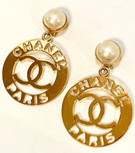Load image into Gallery viewer, ICONIC CHANEL MASSIVE GRIPOIX GLASS PEARL CC EARRINGS