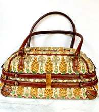 Load image into Gallery viewer, GUCCI 2006 PIGNA PINEAPPLE GORGEOUS LEATHER LINEN CANVAS BAG ITALY