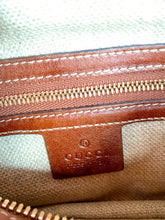 Load image into Gallery viewer, GUCCI 2006 PIGNA PINEAPPLE GORGEOUS LEATHER LINEN CANVAS BAG ITALY