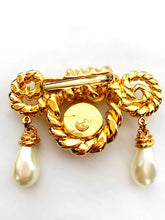 Load image into Gallery viewer, CHANEL MASSIVE GRIPOIX PEARL CORDAGE BAROQUE BROOCH