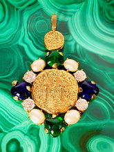 Load image into Gallery viewer, CHANEL MASSIVE BYZANTINE COIN GRIPOIX POURED GLASS AND GRIPOIX PEARL PENDANT NECKLACE VINTAGE 1993 ROBERT GOOSSENS
