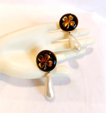 Load image into Gallery viewer, CHANEL GRIPOIX PEARL LARGE LUCKY CLOVER VINTAGE DANGLE EARRING