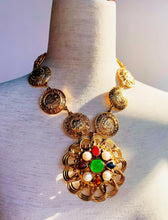 Load image into Gallery viewer, CHANEL RUNWAY MASSIVE GRIPOIX POURED GLASS PENDANT BROOCH