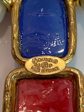 Load image into Gallery viewer, CHANEL ROBERT GOOSSENS GRIPOIX GLASS BYZANTINE CROSS BROOCH PENDANT WITH GRIPOIX NECKLACE