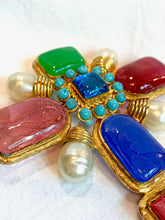 Load image into Gallery viewer, CHANEL ROBERT GOOSSENS GRIPOIX GLASS BYZANTINE CROSS BROOCH PENDANT WITH GRIPOIX NECKLACE