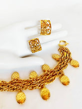 Load image into Gallery viewer, CHANEL QUILTED CAGE CC LOGO HOOP VINTAGE EARRINGS