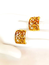Load image into Gallery viewer, CHANEL QUILTED CAGE CC LOGO HOOP VINTAGE EARRINGS