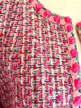 Load image into Gallery viewer, CHANEL CANDY PINK LESAGE FANTASY TWEED CRYSTAL BUTTONS 02P