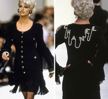 Load image into Gallery viewer, CHANEL 1991 AUTUMN RARE ICONIC PEARL LETTERS BROOCH