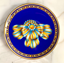 Load image into Gallery viewer, SET/6 HERMES COCARDE DE SOIE TEA COFFEE BREAKFAST CUP SAUCER SET 80s LIMOGES NEW