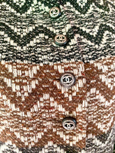 Load image into Gallery viewer, CHANEL RUNWAY CHEVRON TWEED JACKET SKIRT 2 PIECE SET 2005 AUTUMN