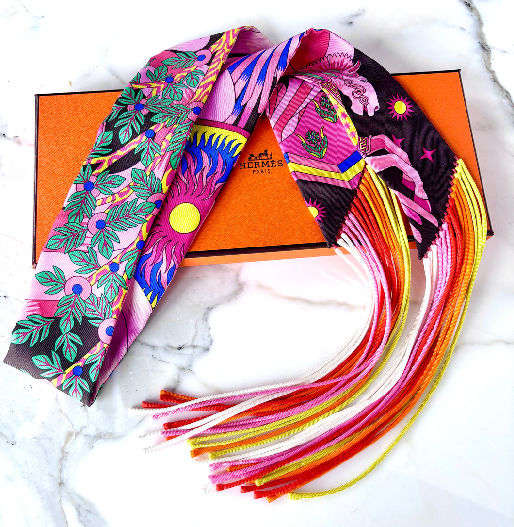 HERMES RARE PINK FRINGED SILK TWILLY LA SOURCE DE PEGASE