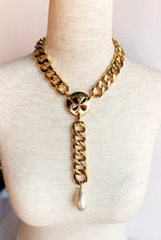 Load image into Gallery viewer, CHANEL IMPORTANT MEDALLION COLLAR WITH BAROQUE GRIPOIX PEARL DANGLE
