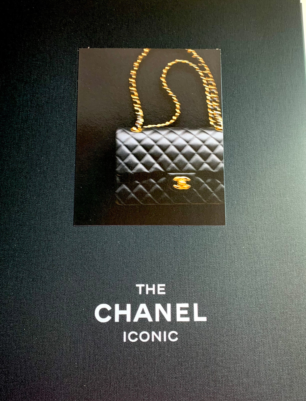 THE CHANEL ICONIC 2021  BOOK CATALOGUE