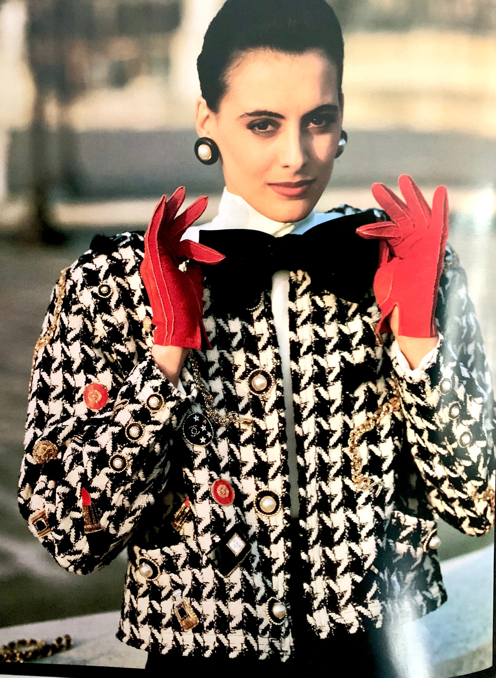 CHANEL 1987 AUTUMN WINTER CATALOGUE INÈS DE LA FRESSANGE – The
