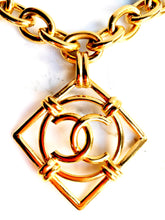 Load image into Gallery viewer, CHANEL MASSIVE LOGO PLAQUE GILT CHAIN NECKLACE 1994
