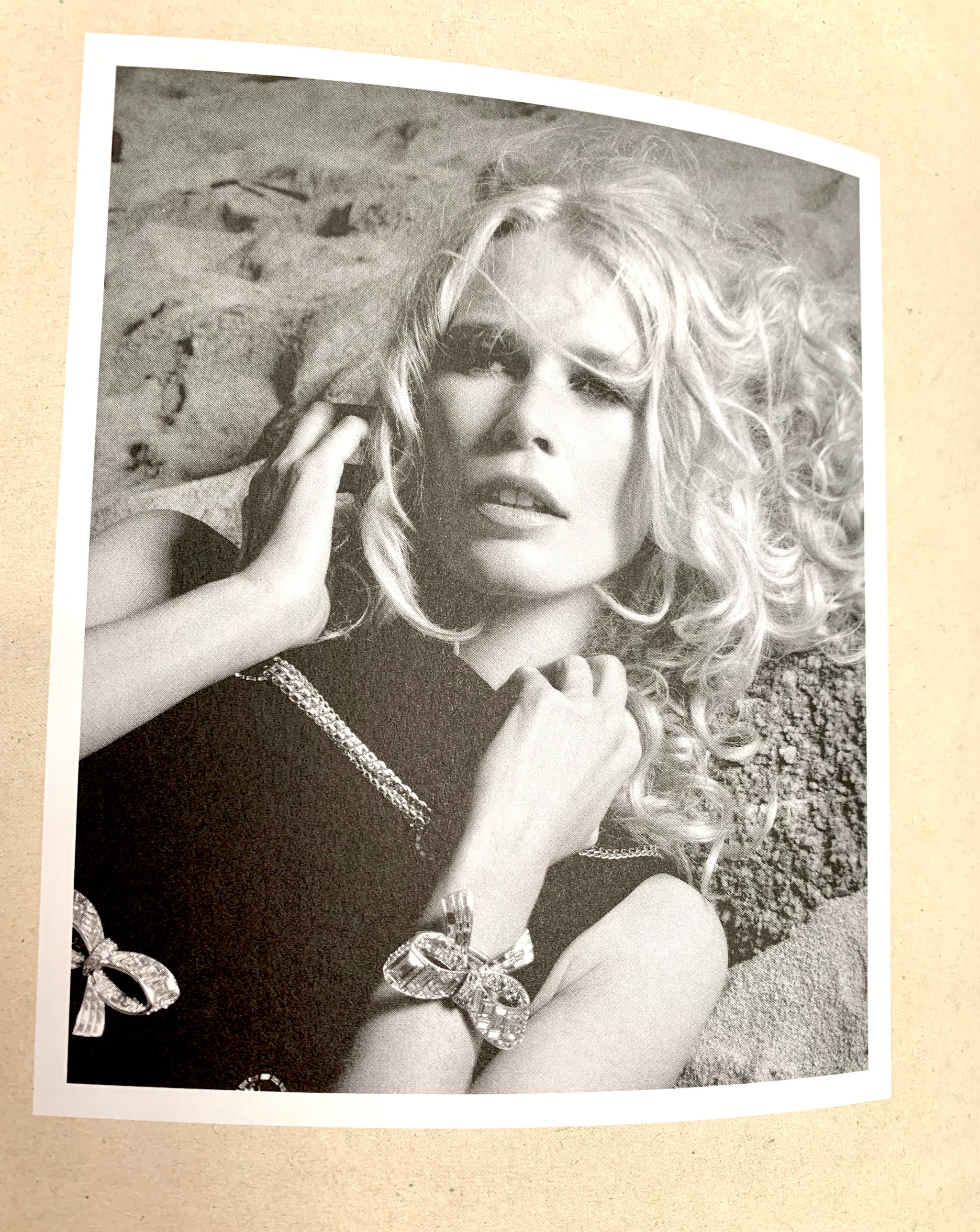 ちゃぴ　SANDY WELCH アートボード　パフューム　CHANEL SANDY WELCH アートボードパフュームフランフランCHANEL