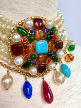 Load image into Gallery viewer, SUBLIME CHANEL MULTI-COLOUR GRIPOIX NECKLACE
