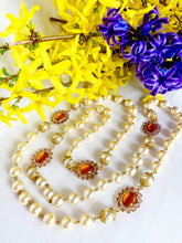 Load image into Gallery viewer, CHANEL RARE GRIPOIX DAISY FLOWERS AND GLASS PEARL VINTAGE NECKLACE

