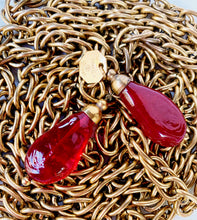 Load image into Gallery viewer, CHANEL 1983 IMPORTANT RED GRIPOIX GLASS NUGGETS LARIAT CHAIN NECKLACE

