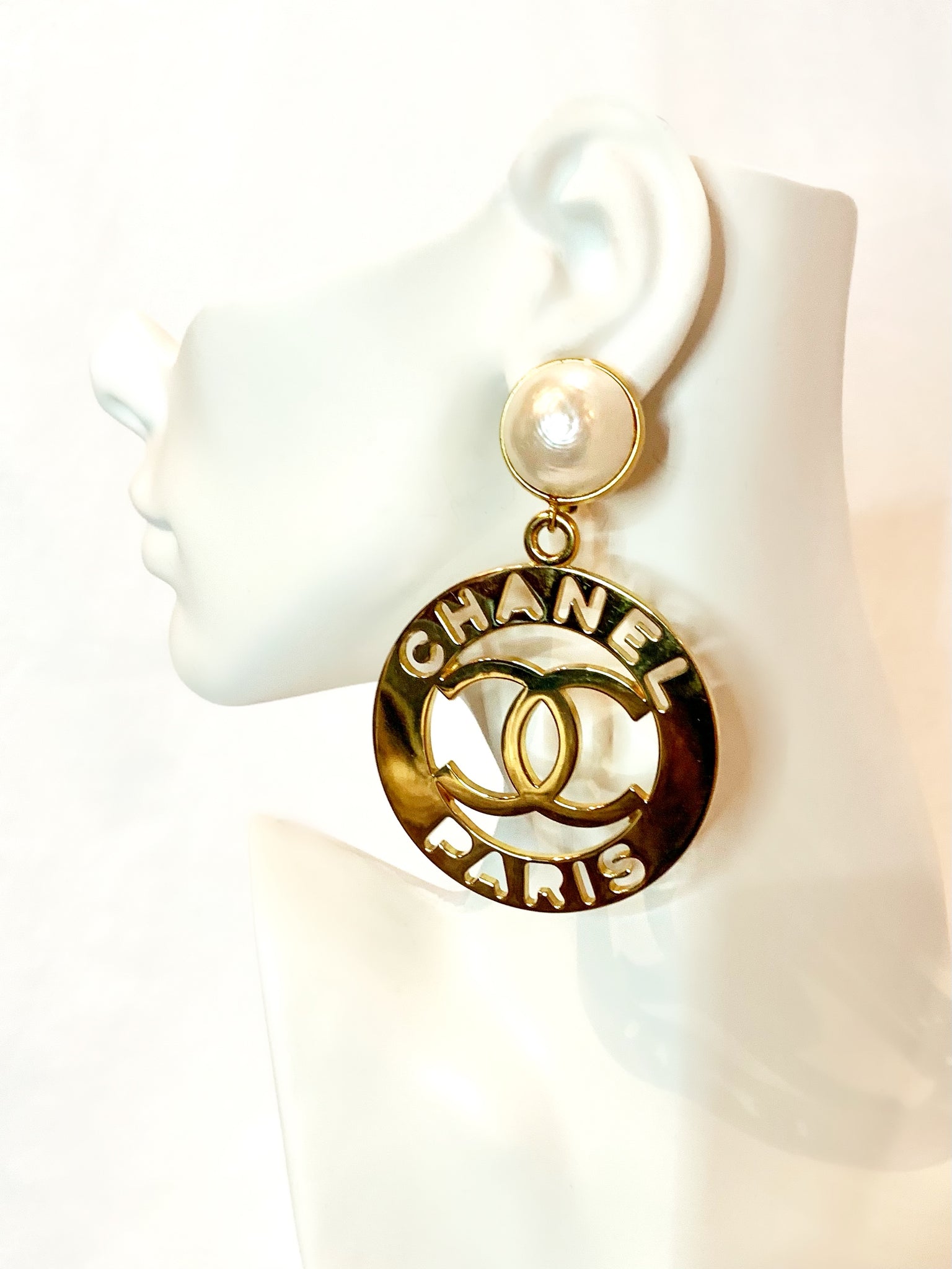 Large Pearl CC Cut Out Chanel Logo Necklace
