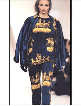 Load image into Gallery viewer, HERMÈS 1991 COSMOS SILK TWILL RUNWAY VINTAGE SCARF BOMBER PARKA HOODED JACKET
